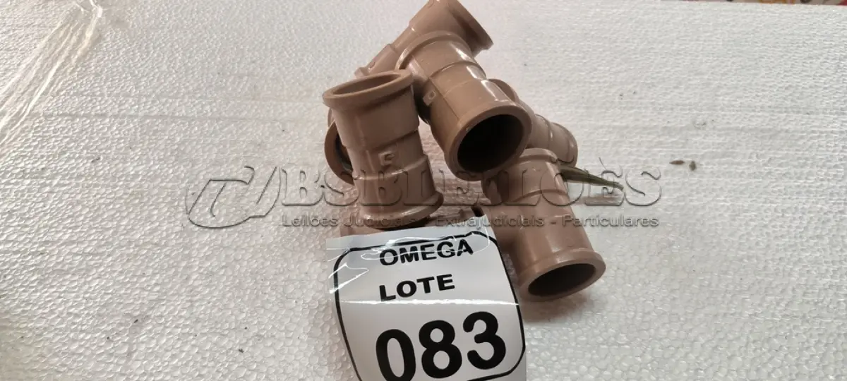 LOTE 083 - 07 TÊS COM REDUÇÃO, SOLD. Ø 40 X 25MM PVC MARROM. (NO ESTADO EM QUE SE ENCONTRA. SUJEITO A AVARIAS OCULTAS/VISÍVEIS.)