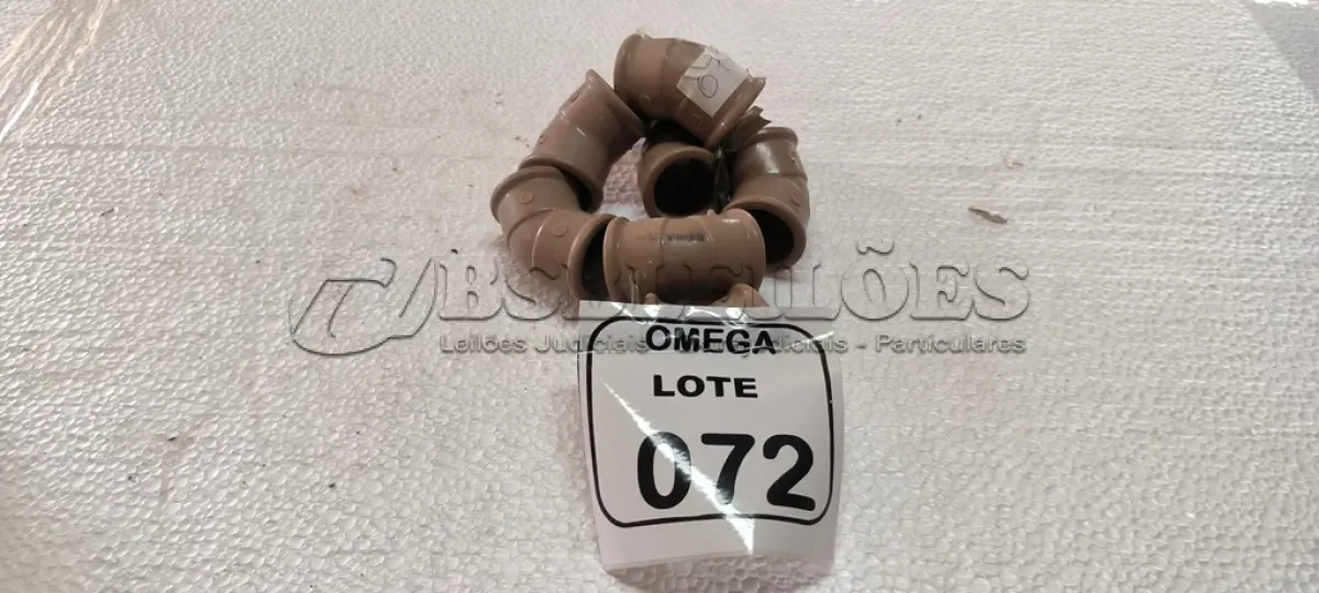 LOTE 072 - 08 JOELHOS 45º SOLD. Ø 32MM - PVC MARROM. (NO ESTADO EM QUE SE ENCONTRA. SUJEITO A AVARIAS OCULTAS/VISÍVEIS.)