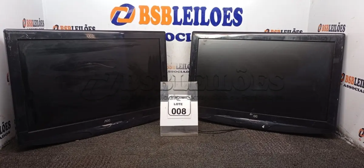 LOTE 008 - 02 TVS 26’’ MARCA AOC. (NO ESTADO) ATENÇÃO! FAZER A VISITAÇÃO ANTES DE ARREMATAR, NÃO SABEMOS SE FUNCIONA, LEILÃO NÃO TEM GARANTIA E NEM DEVOLUÇÃO, SUJEITO A POSSÍVEIS AVARIAS VISÍVEIS/OCULTAS E/OU AUSÊNCIA DE COMPONENTES.