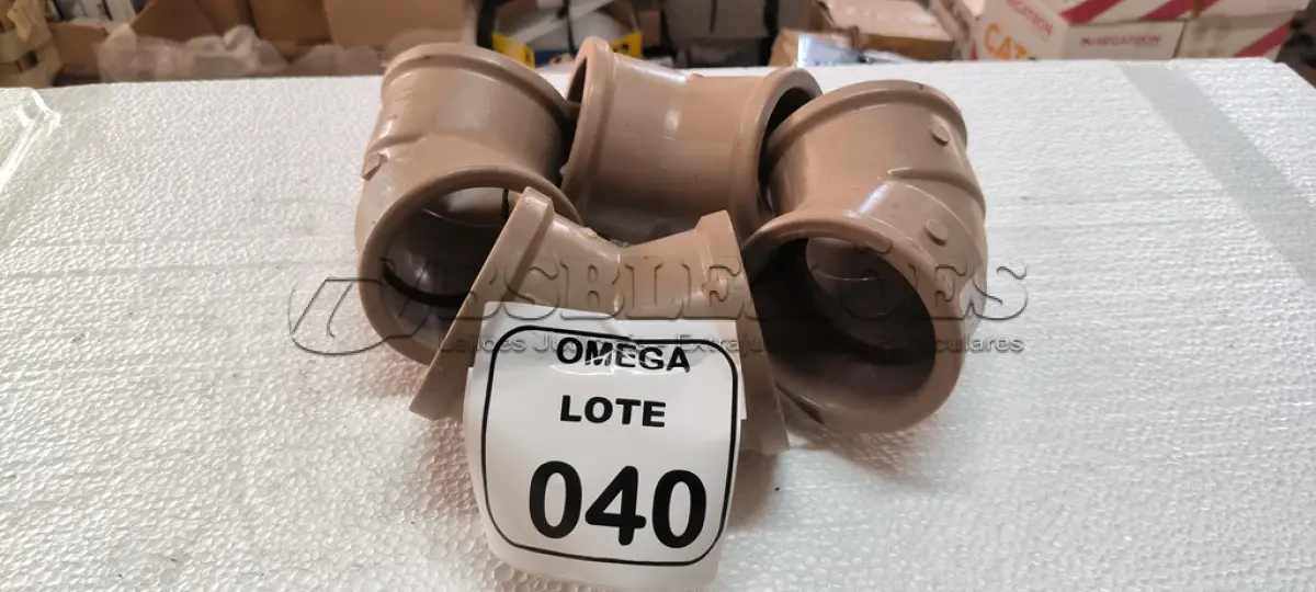 LOTE 040 - 04 JOELHOS 45º SOLD. Ø 85MM - PVC MARROM. (NO ESTADO EM QUE SE ENCONTRA. SUJEITO A AVARIAS OCULTAS/VISÍVEIS.)