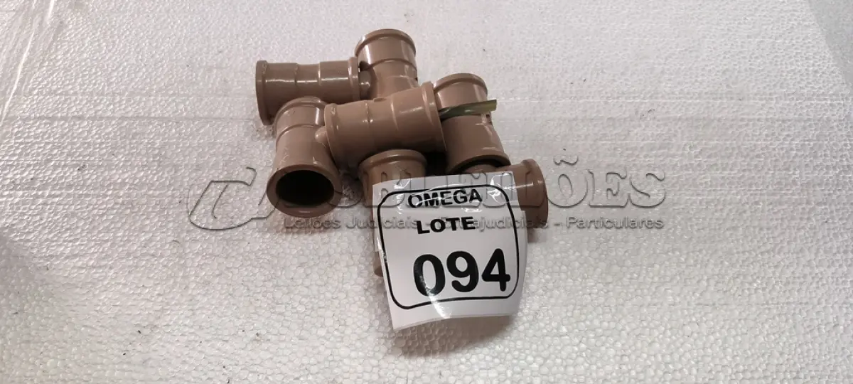 LOTE 094 - 07 TÊS COM REDUÇÃO, SOLD. Ø 40 X 25MM PVC MARROM. (NO ESTADO EM QUE SE ENCONTRA. SUJEITO A AVARIAS OCULTAS/VISÍVEIS.)