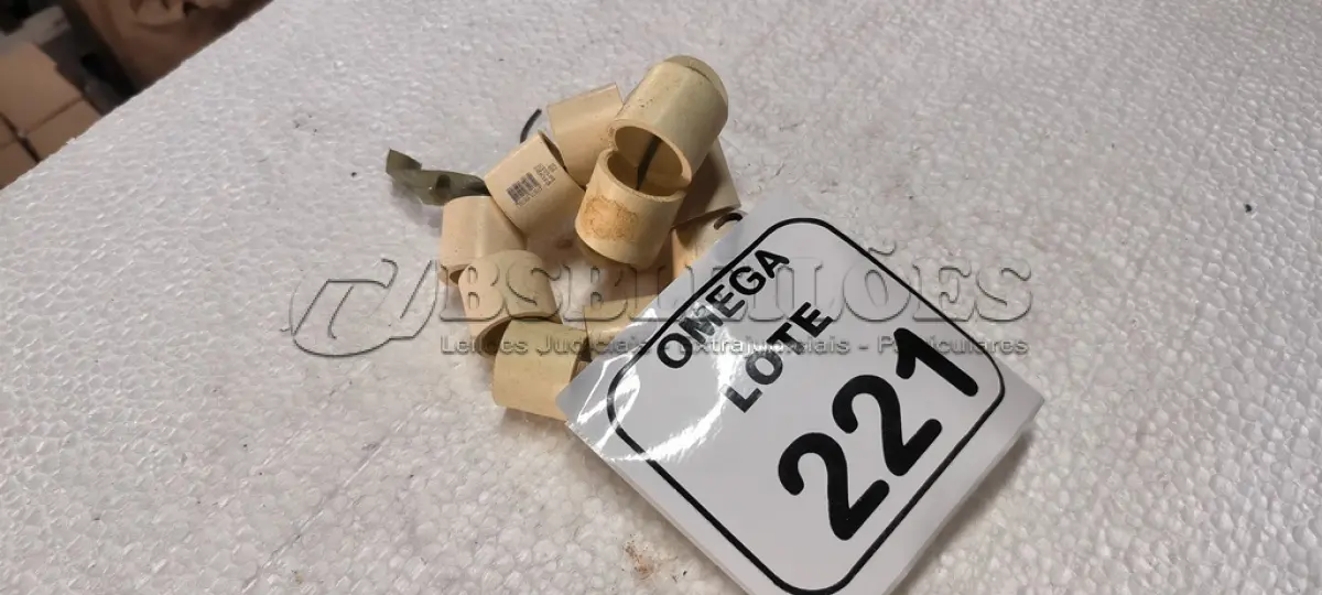 LOTE 221 - 13 BUCHAS DE REDUÇÃO CPVC - Ø 28 X 22. (NO ESTADO EM QUE SE ENCONTRA. SUJEITO A AVARIAS OCULTAS/VISÍVEIS.)