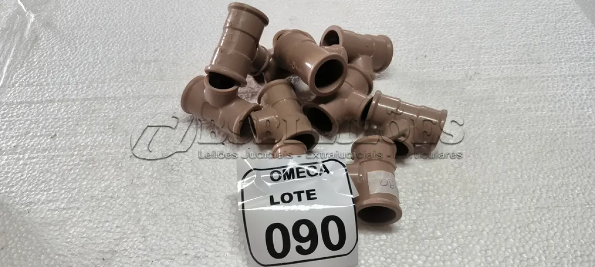 LOTE 090 - 10 TÊS COM REDUÇÃO, SOLD. Ø 32 X 25MM PVC MARROM. (NO ESTADO EM QUE SE ENCONTRA. SUJEITO A AVARIAS OCULTAS/VISÍVEIS.)