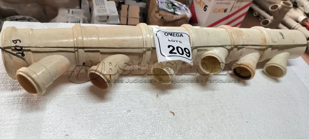 LOTE 209 - 06 JUNÇÕES "Y" COM REDUÇÃO - Ø 100 X 50MM - P/ ESGOTO. (NO ESTADO EM QUE SE ENCONTRA. SUJEITO A AVARIAS OCULTAS/VISÍVEIS.)
