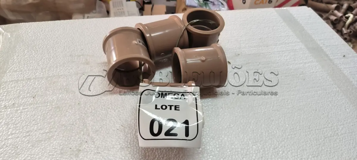 LOTE 021 - 05 LUVAS SOLDÁVEIS Ø 75MM - PVC MARROM. (NO ESTADO EM QUE SE ENCONTRA. SUJEITO A AVARIAS OCULTAS/VISÍVEIS.)