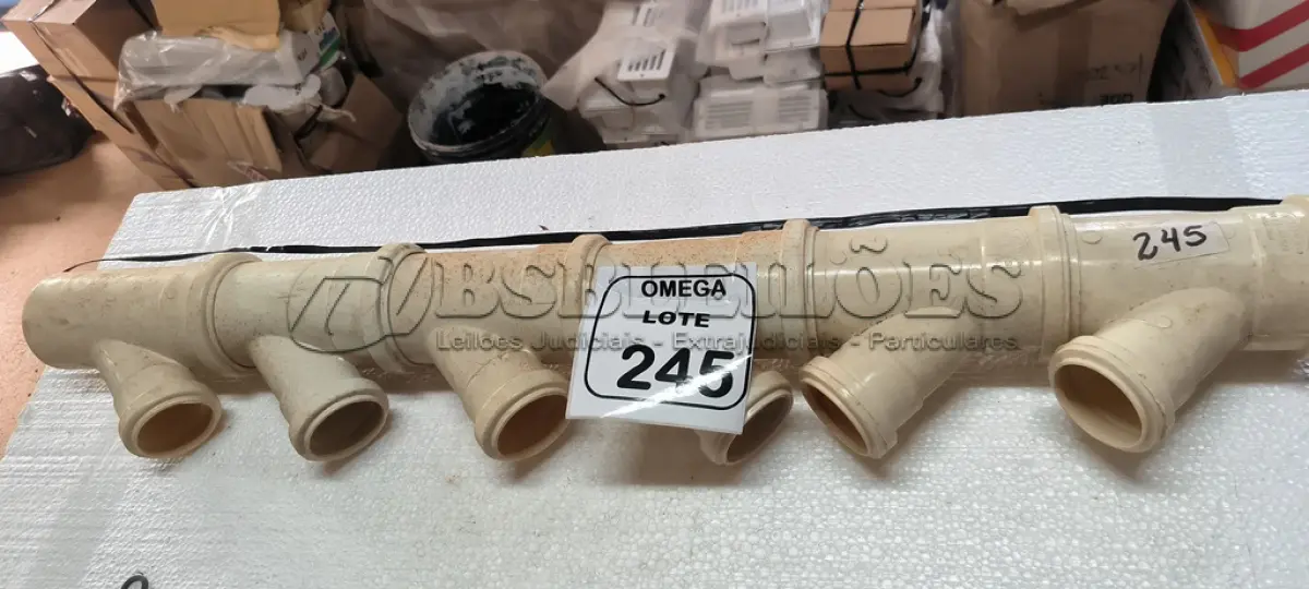 LOTE 245 - 06 JUNÇÕES "Y" PVC SOLD. COM REDUÇÃO - Ø 75 X 50MM. (NO ESTADO EM QUE SE ENCONTRA. SUJEITO A AVARIAS OCULTAS/VISÍVEIS.)
