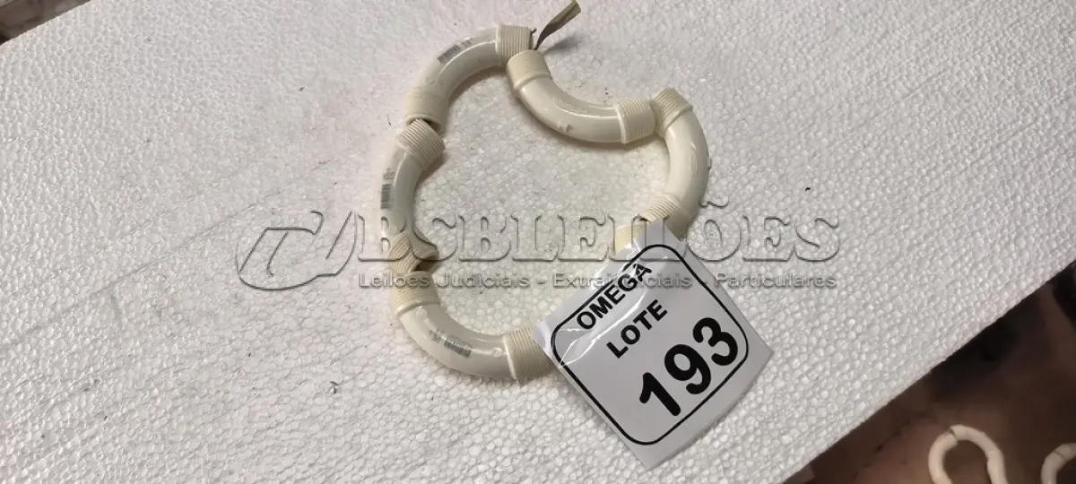 LOTE 193 - 06 CURVAS 90º ROSCÁVEL DN 3/4. (NO ESTADO EM QUE SE ENCONTRA. SUJEITO A AVARIAS OCULTAS/VISÍVEIS.)