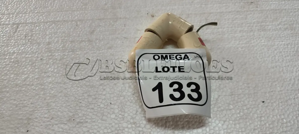 LOTE 133 - 03 JOELHOS 90º SOLD. CPVC - Ø 28MM. (NO ESTADO EM QUE SE ENCONTRA. SUJEITO A AVARIAS OCULTAS/VISÍVEIS.)