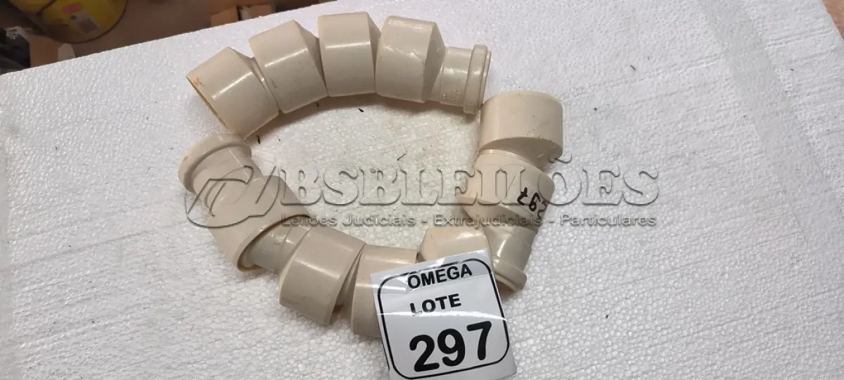 LOTE 297 - 10 BUCHAS EXCÊNTRICAS SOLD. DE REDUÇÃO CPVC - Ø 75X50MM. (NO ESTADO EM QUE SE ENCONTRA. SUJEITO A AVARIAS OCULTAS/VISÍVEIS.)