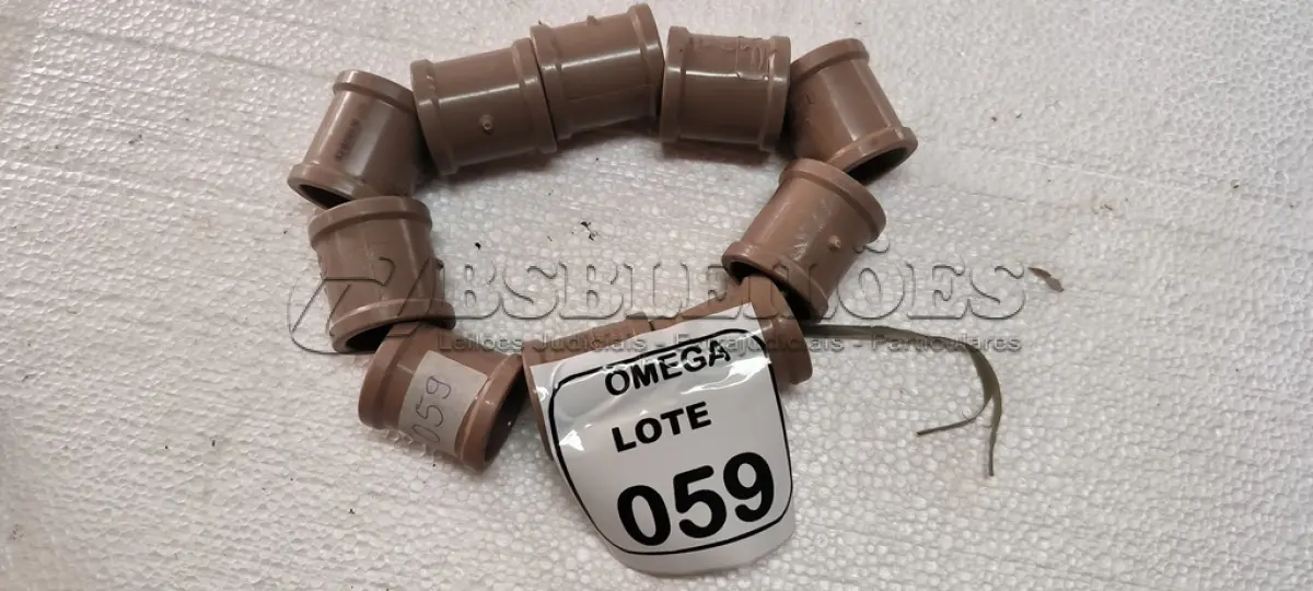 LOTE 059 - 10 LUVAS SOLDÁVEL Ø 40MM PVC MARROM. (NO ESTADO EM QUE SE ENCONTRA. SUJEITO A AVARIAS OCULTAS/VISÍVEIS.)