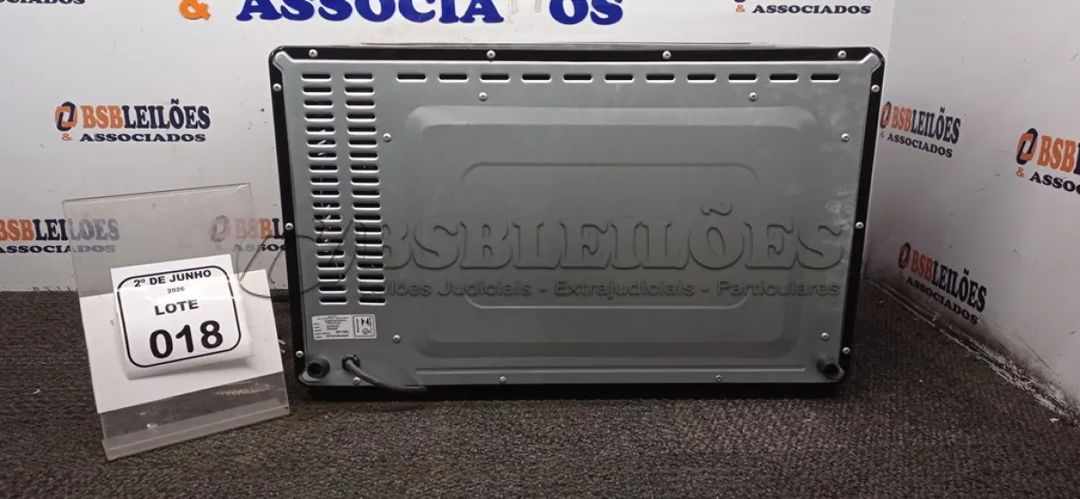 LOTE 018 - 01 FORNO 52L 220V MARCA MONDIAL COM AVARIAS. (NO ESTADO) ATENÇÃO! FAZER A VISITAÇÃO ANTES DE ARREMATAR, NÃO SABEMOS SE FUNCIONA, LEILÃO NÃO TEM GARANTIA E NEM DEVOLUÇÃO, SUJEITO A POSSÍVEIS AVARIAS VISÍVEIS/OCULTAS E/OU AUSÊNCIA DE COMPONENTES.