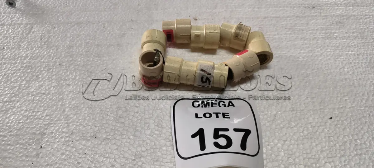 LOTE 157 - 09 LUVAS DE TRANSIÇÃO (FF) CPVC - Ø 22 X 3/4. (NO ESTADO EM QUE SE ENCONTRA. SUJEITO A AVARIAS OCULTAS/VISÍVEIS.)