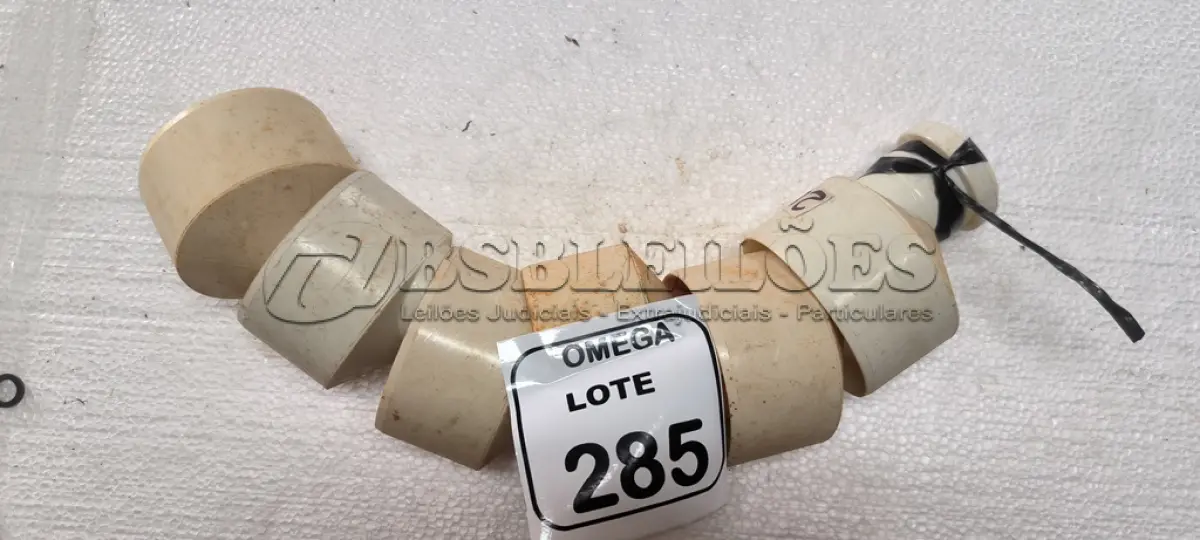 LOTE 285 - 06 REDUÇÕES EXCÊNTRICAS - PVC SOLD. - Ø 100 X 50MM. (NO ESTADO EM QUE SE ENCONTRA. SUJEITO A AVARIAS OCULTAS/VISÍVEIS.)