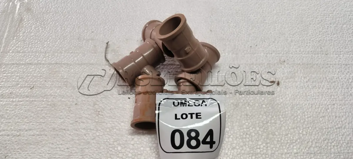 LOTE 084 - 06 TÊS COM REDUÇÃO, SOLD. Ø 40 X 25MM PVC MARROM. (NO ESTADO EM QUE SE ENCONTRA. SUJEITO A AVARIAS OCULTAS/VISÍVEIS.)