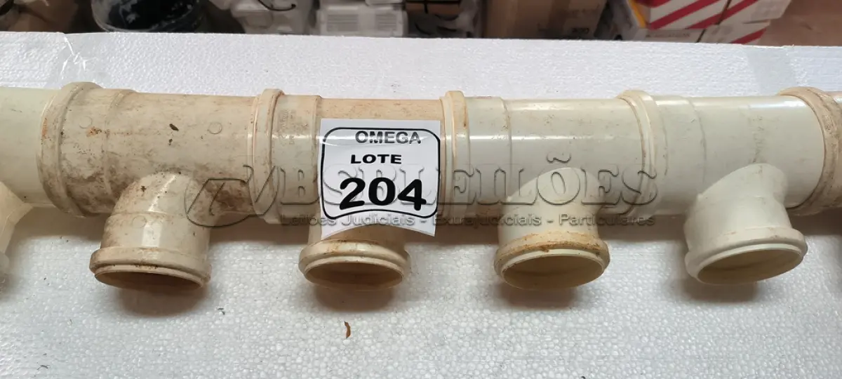 LOTE 204 - 06 TÊS SOLD. COM REDUÇÃO - Ø 100 X 75MM - P/ ESGOTO. (NO ESTADO EM QUE SE ENCONTRA. SUJEITO A AVARIAS OCULTAS/VISÍVEIS.)