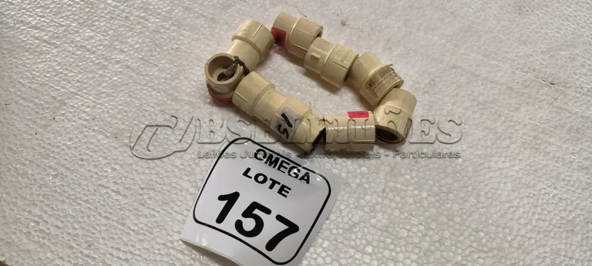 LOTE 157 - 09 LUVAS DE TRANSIÇÃO (FF) CPVC - Ø 22 X 3/4. (NO ESTADO EM QUE SE ENCONTRA. SUJEITO A AVARIAS OCULTAS/VISÍVEIS.)