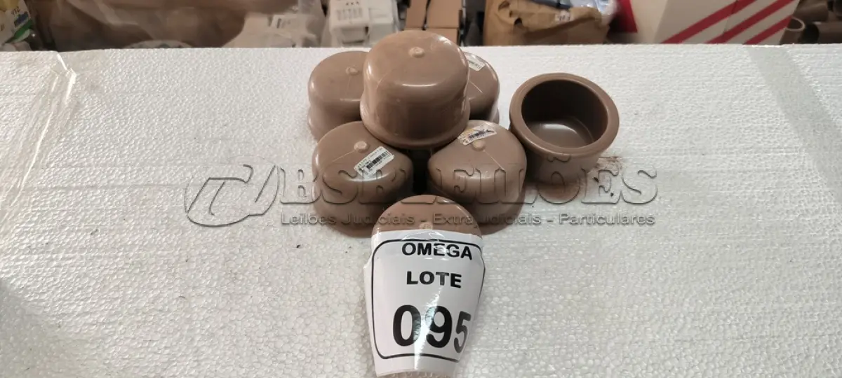 LOTE 095 - 07 CAP TAMPÃO SOLD. Ø 75 - PVC MARROM. (NO ESTADO EM QUE SE ENCONTRA. SUJEITO A AVARIAS OCULTAS/VISÍVEIS.)