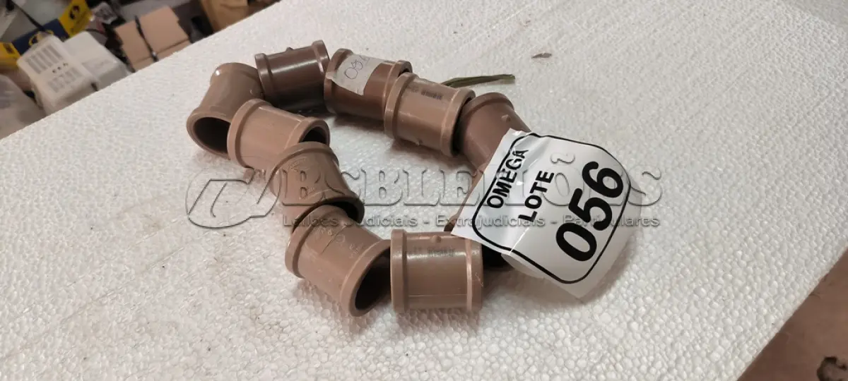LOTE 056 - 10 LUVAS SOLDÁVEL Ø 40MM PVC MARROM. (NO ESTADO EM QUE SE ENCONTRA. SUJEITO A AVARIAS OCULTAS/VISÍVEIS.)