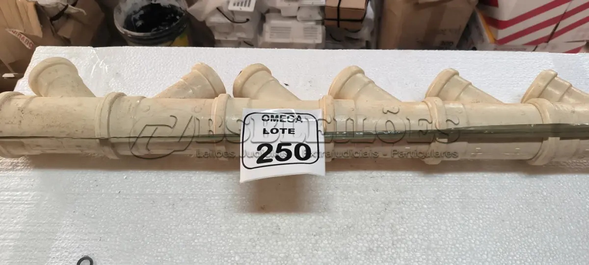 LOTE 250 - 06 JUNÇÕES "Y" PVC SOLD. COM REDUÇÃO - Ø 75 X 50MM. (NO ESTADO EM QUE SE ENCONTRA. SUJEITO A AVARIAS OCULTAS/VISÍVEIS.)
