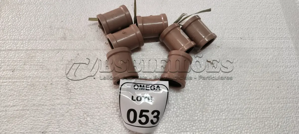 LOTE 053 - 08 LUVAS DE CORRER COM ANEL Ø 40MM PVC MARROM. (NO ESTADO EM QUE SE ENCONTRA. SUJEITO A AVARIAS OCULTAS/VISÍVEIS.)