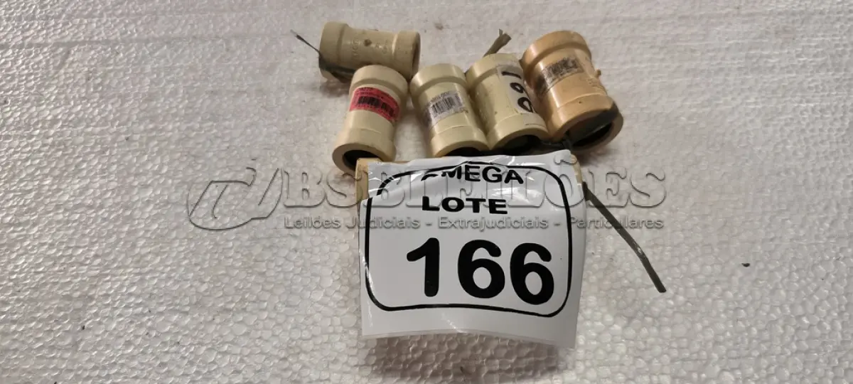 LOTE 166 - 06 LUVAS DE CORRER CPVC - Ø 22. (NO ESTADO EM QUE SE ENCONTRA. SUJEITO A AVARIAS OCULTAS/VISÍVEIS.)