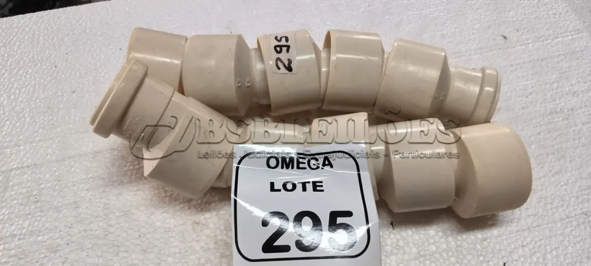 LOTE 295 - 10 BUCHAS EXCÊNTRICAS SOLD. DE REDUÇÃO CPVC - Ø 75X50MM. (NO ESTADO EM QUE SE ENCONTRA. SUJEITO A AVARIAS OCULTAS/VISÍVEIS.)