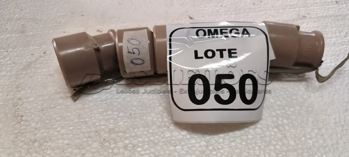 LOTE 050 - 05 REDUÇÕES SOLD. Ø 50 X 32MM - PVC MARROM. (NO ESTADO EM QUE SE ENCONTRA. SUJEITO A AVARIAS OCULTAS/VISÍVEIS.)