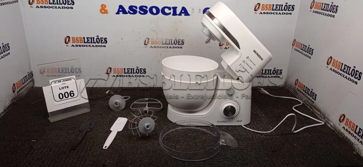 LOTE 006 - 01 BATEDEIRA PLANETÁRIA 220V MARCA MONDIAL. (NO ESTADO) ATENÇÃO! FAZER A VISITAÇÃO ANTES DE ARREMATAR, NÃO SABEMOS SE FUNCIONA, LEILÃO NÃO TEM GARANTIA E NEM DEVOLUÇÃO, SUJEITO A POSSÍVEIS AVARIAS VISÍVEIS/OCULTAS E/OU AUSÊNCIA DE COMPONENTES.