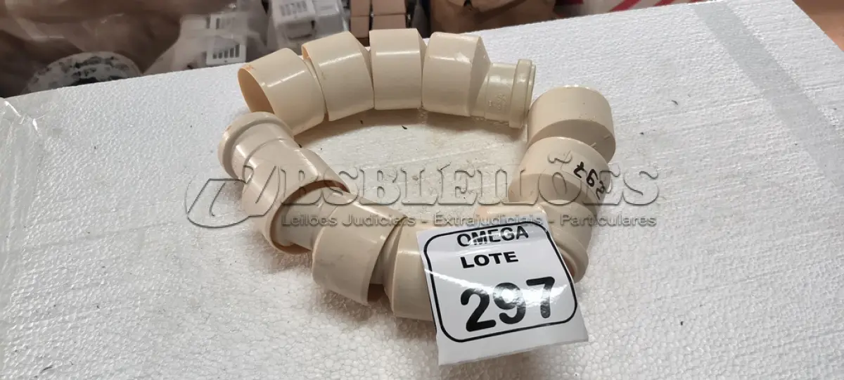 LOTE 297 - 10 BUCHAS EXCÊNTRICAS SOLD. DE REDUÇÃO CPVC - Ø 75X50MM. (NO ESTADO EM QUE SE ENCONTRA. SUJEITO A AVARIAS OCULTAS/VISÍVEIS.)