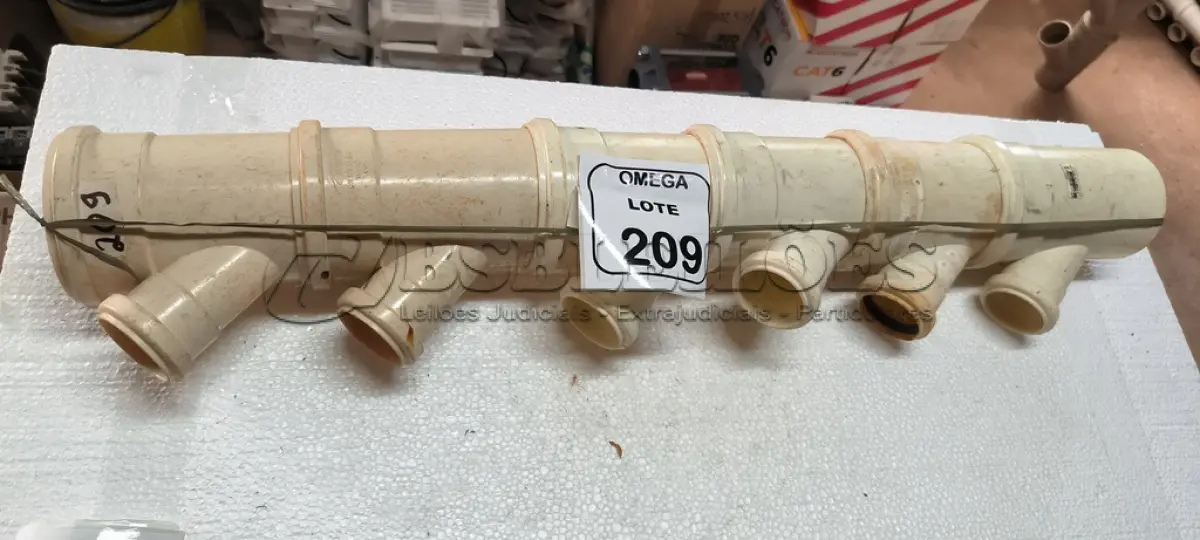 LOTE 209 - 06 JUNÇÕES "Y" COM REDUÇÃO - Ø 100 X 50MM - P/ ESGOTO. (NO ESTADO EM QUE SE ENCONTRA. SUJEITO A AVARIAS OCULTAS/VISÍVEIS.)
