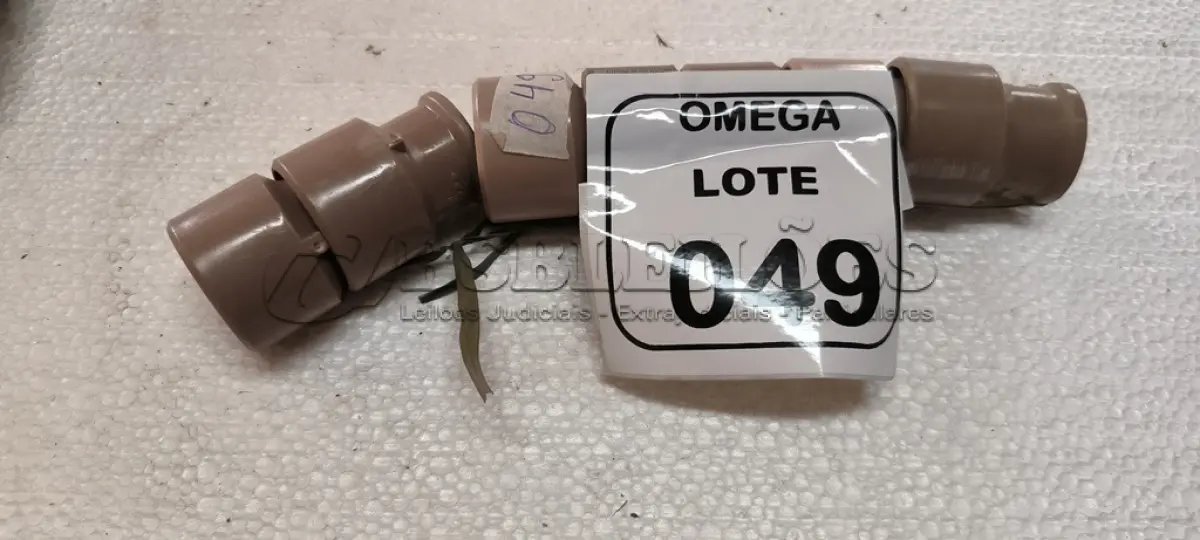 LOTE 049 - 05 REDUÇÕES SOLD. Ø 50 X 32MM - PVC MARROM. (NO ESTADO EM QUE SE ENCONTRA. SUJEITO A AVARIAS OCULTAS/VISÍVEIS.)