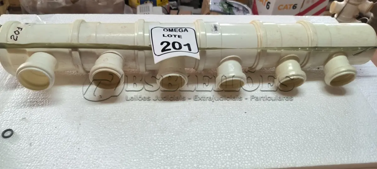 LOTE 201 - 06 TÊS SOLD. COM REDUÇÃO - Ø 100 X 50MM - P/ ESGOTO. (NO ESTADO EM QUE SE ENCONTRA. SUJEITO A AVARIAS OCULTAS/VISÍVEIS.)