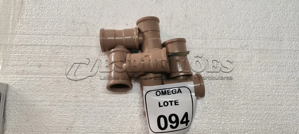 LOTE 094 - 07 TÊS COM REDUÇÃO, SOLD. Ø 40 X 25MM PVC MARROM. (NO ESTADO EM QUE SE ENCONTRA. SUJEITO A AVARIAS OCULTAS/VISÍVEIS.)
