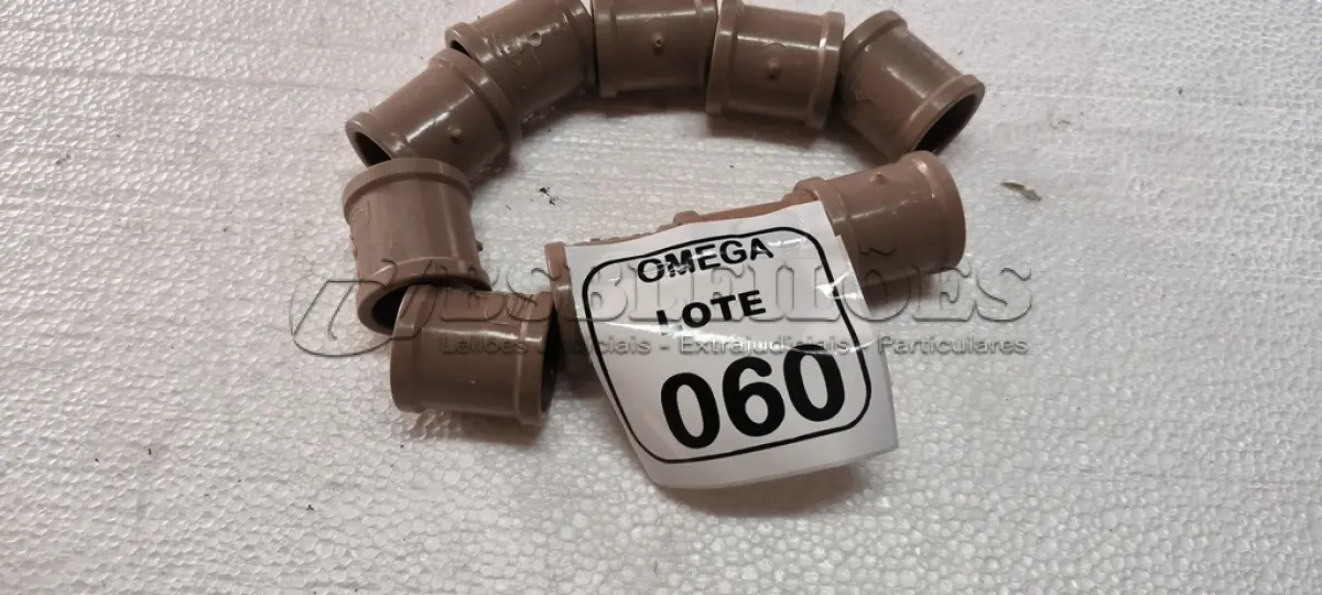 LOTE 060 - 10 LUVAS SOLDÁVEL Ø 40MM PVC MARROM. (NO ESTADO EM QUE SE ENCONTRA. SUJEITO A AVARIAS OCULTAS/VISÍVEIS.)