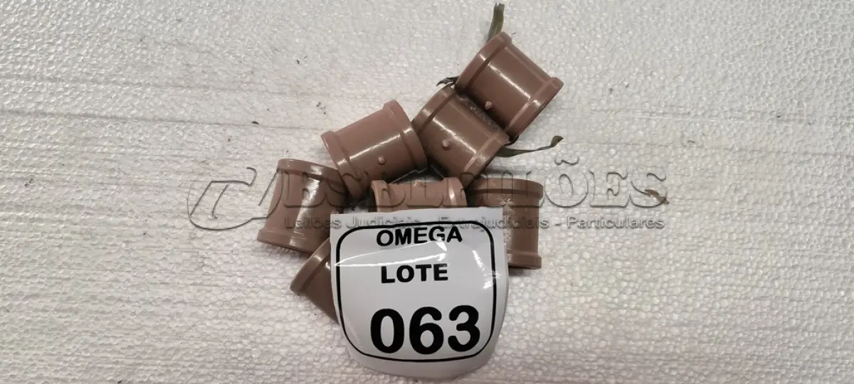 LOTE 063 - 08 LUVAS SOLDÁVEL Ø 40MM PVC MARROM. (NO ESTADO EM QUE SE ENCONTRA. SUJEITO A AVARIAS OCULTAS/VISÍVEIS.)