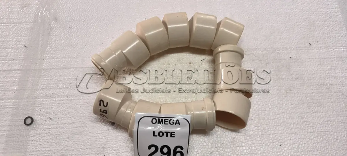 LOTE 296 - 10 BUCHAS EXCÊNTRICAS SOLD. DE REDUÇÃO CPVC - Ø 75X50MM. (NO ESTADO EM QUE SE ENCONTRA. SUJEITO A AVARIAS OCULTAS/VISÍVEIS.)