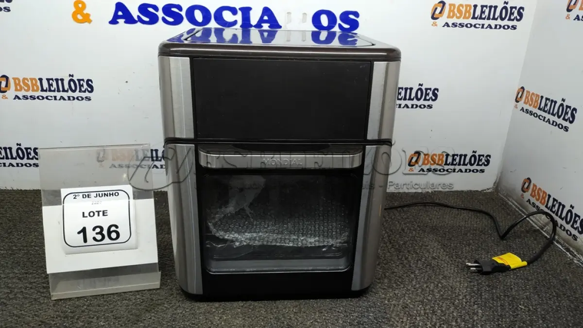 LOTE 136 - 01 AIR FRYER/FORNO 12L 220V MARCA MONDIAL. (NO ESTADO) ATENÇÃO! FAZER A VISITAÇÃO ANTES DE ARREMATAR, NÃO SABEMOS SE FUNCIONA, LEILÃO NÃO TEM GARANTIA E NEM DEVOLUÇÃO, SUJEITO A POSSÍVEIS AVARIAS VISÍVEIS/OCULTAS E/OU AUSÊNCIA DE COMPONENTES.