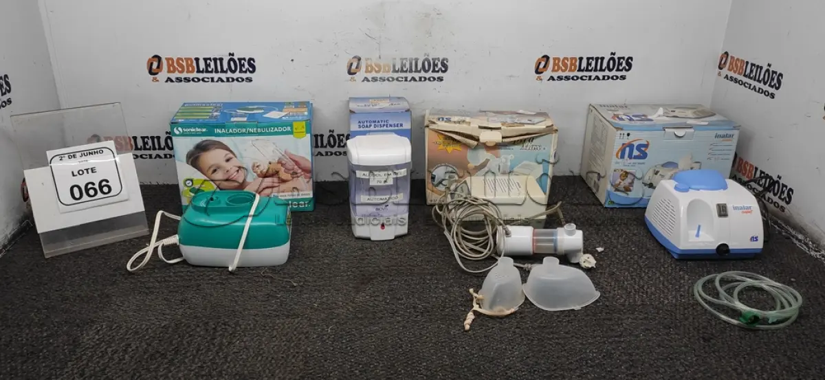 LOTE 066 - 03 NEBULIZADORES DE MARCAS E MODELOS DIVERSOS E 01 DISPENSE DE SABÃO. (NO ESTADO) ATENÇÃO! FAZER A VISITAÇÃO ANTES DE ARREMATAR, NÃO SABEMOS SE FUNCIONA, LEILÃO NÃO TEM GARANTIA E NEM DEVOLUÇÃO, SUJEITO A POSSÍVEIS AVARIAS VISÍVEIS/OCULTAS E/OU AUSÊNCIA DE COMPONENTES.
