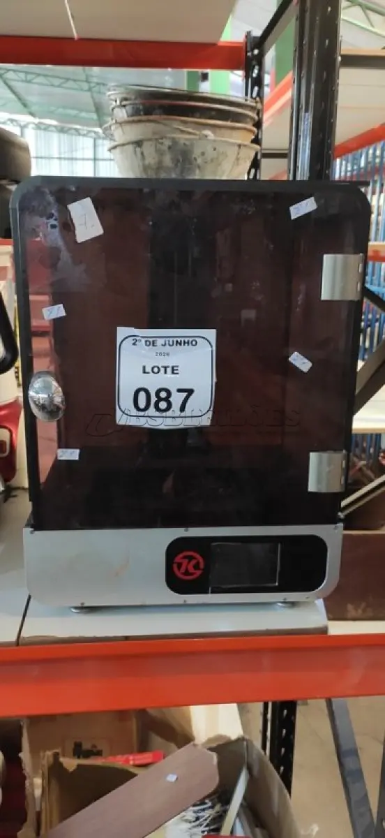 LOTE 087 - 01 IMPRESSORA 3D PARA RETIRADA DE PEÇAS. (NO ESTADO) ATENÇÃO! FAZER A VISITAÇÃO ANTES DE ARREMATAR, NÃO SABEMOS SE FUNCIONA, LEILÃO NÃO TEM GARANTIA E NEM DEVOLUÇÃO, SUJEITO A POSSÍVEIS AVARIAS VISÍVEIS/OCULTAS E/OU AUSÊNCIA DE COMPONENTES.
