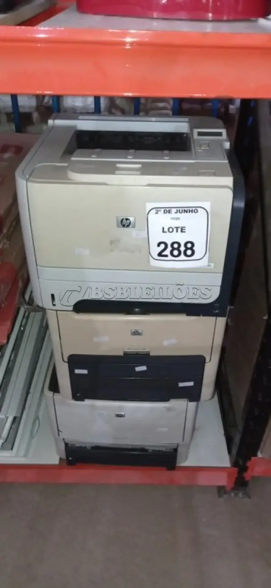 LOTE 288 - 03 IMPRESSORAS MODELOS DIVERSOS MARCA HP. (NO ESTADO) ATENÇÃO! FAZER A VISITAÇÃO ANTES DE ARREMATAR, NÃO SABEMOS SE FUNCIONA, LEILÃO NÃO TEM GARANTIA E NEM DEVOLUÇÃO, SUJEITO A POSSÍVEIS AVARIAS VISÍVEIS/OCULTAS E/OU AUSÊNCIA DE COMPONENTES.