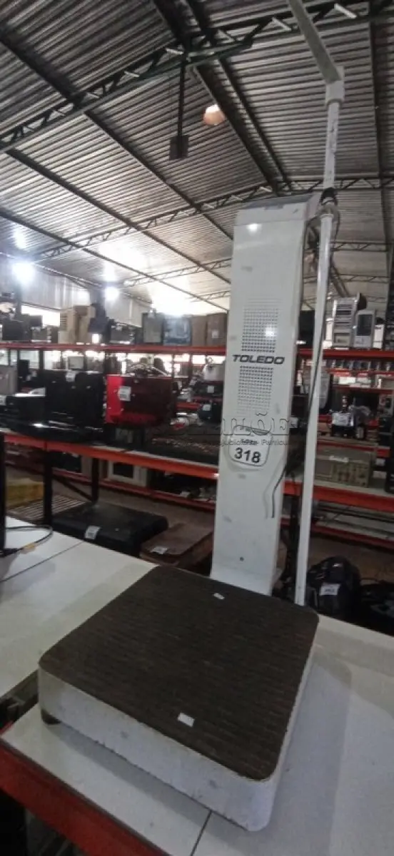LOTE 318 - 01 BALANÇA ANTROPOMÉTRICA. (NO ESTADO) ATENÇÃO! FAZER A VISITAÇÃO ANTES DE ARREMATAR, NÃO SABEMOS SE FUNCIONA, LEILÃO NÃO TEM GARANTIA E NEM DEVOLUÇÃO, SUJEITO A POSSÍVEIS AVARIAS VISÍVEIS/OCULTAS E/OU AUSÊNCIA DE COMPONENTES.