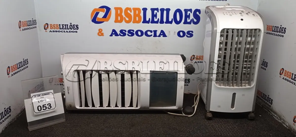 LOTE 053 - 02 CLIMATIZADORES DE AR 220V MARCAS LENOXX E BRITÂNIA. (NO ESTADO) ATENÇÃO! FAZER A VISITAÇÃO ANTES DE ARREMATAR, NÃO SABEMOS SE FUNCIONA, LEILÃO NÃO TEM GARANTIA E NEM DEVOLUÇÃO, SUJEITO A POSSÍVEIS AVARIAS VISÍVEIS/OCULTAS E/OU AUSÊNCIA DE COMPONENTES.