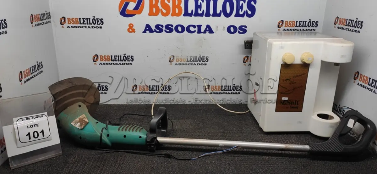 LOTE 101 - 01 PURIFICADOR DE ÁGUA 220V MARCA SOFT E 01 ROÇADEIRA. (NO ESTADO) ATENÇÃO! FAZER A VISITAÇÃO ANTES DE ARREMATAR, NÃO SABEMOS SE FUNCIONA, LEILÃO NÃO TEM GARANTIA E NEM DEVOLUÇÃO, SUJEITO A POSSÍVEIS AVARIAS VISÍVEIS/OCULTAS E/OU AUSÊNCIA DE COMPONENTES.