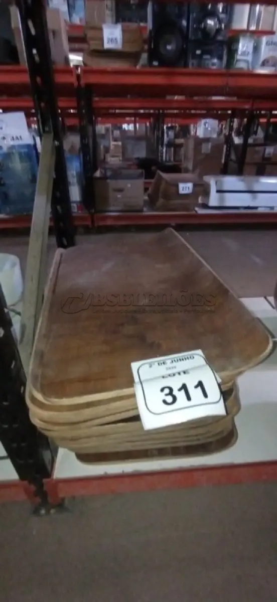 LOTE 311 - 20 PLACAS DE MADEIRA. (NO ESTADO) ATENÇÃO! FAZER A VISITAÇÃO ANTES DE ARREMATAR, NÃO SABEMOS SE FUNCIONA, LEILÃO NÃO TEM GARANTIA E NEM DEVOLUÇÃO, SUJEITO A POSSÍVEIS AVARIAS VISÍVEIS/OCULTAS E/OU AUSÊNCIA DE COMPONENTES.