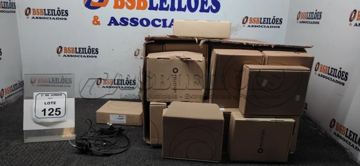 LOTE 125 - 01 LOTE COM GRANDE QUANTIDADE DE HEADSET MARCA FELITRON. (NO ESTADO) ATENÇÃO! FAZER A VISITAÇÃO ANTES DE ARREMATAR, NÃO SABEMOS SE FUNCIONA, LEILÃO NÃO TEM GARANTIA E NEM DEVOLUÇÃO, SUJEITO A POSSÍVEIS AVARIAS VISÍVEIS/OCULTAS E/OU AUSÊNCIA DE COMPONENTES.
