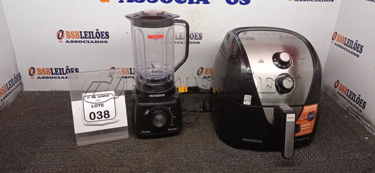 LOTE 038 - 01 AIR FRYER 8L 220V MARCA MONDIAL E 01 LIQUIDIFICADOR. (NO ESTADO) ATENÇÃO! FAZER A VISITAÇÃO ANTES DE ARREMATAR, NÃO SABEMOS SE FUNCIONA, LEILÃO NÃO TEM GARANTIA E NEM DEVOLUÇÃO, SUJEITO A POSSÍVEIS AVARIAS VISÍVEIS/OCULTAS E/OU AUSÊNCIA DE COMPONENTES.