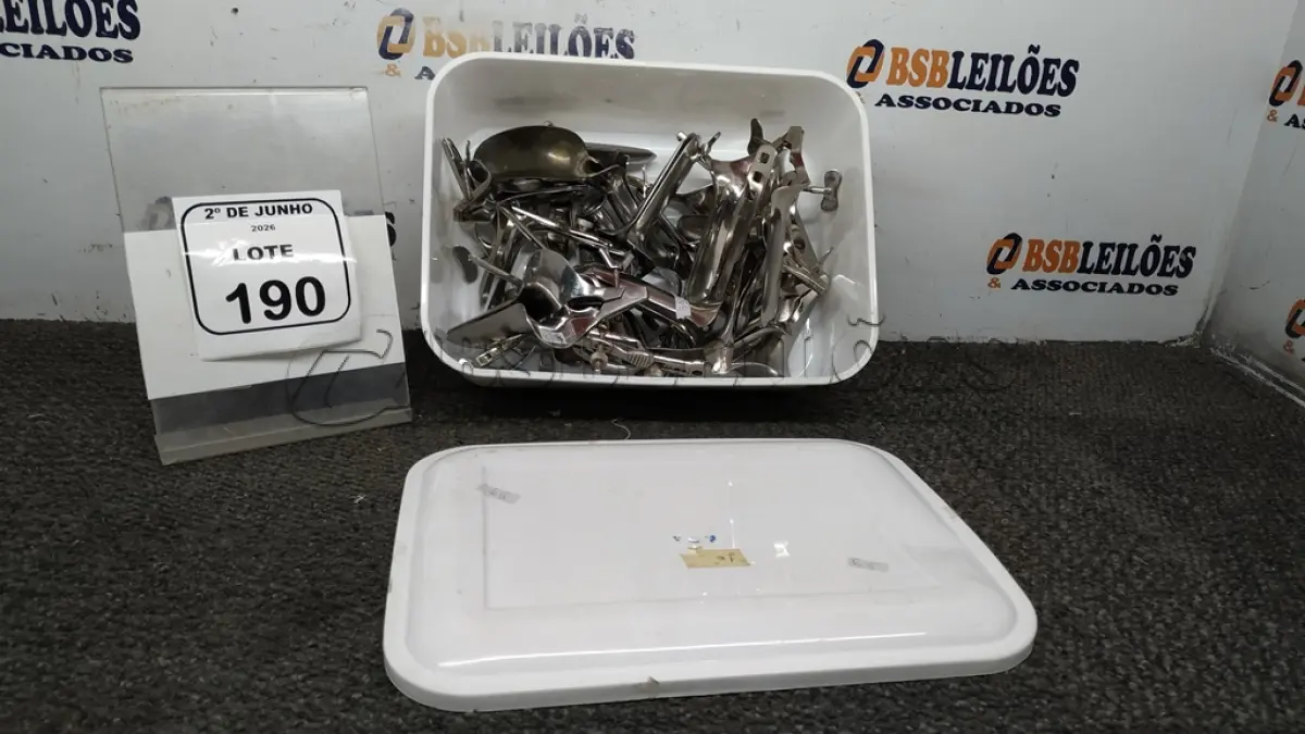 LOTE 190 - 01 LOTE COM DIVERSOS EQUIPAMENTOS GINECOLÓGICOS DE MODELOS DIVERSOS. (NO ESTADO) ATENÇÃO! FAZER A VISITAÇÃO ANTES DE ARREMATAR, NÃO SABEMOS SE FUNCIONA, LEILÃO NÃO TEM GARANTIA E NEM DEVOLUÇÃO, SUJEITO A POSSÍVEIS AVARIAS VISÍVEIS/OCULTAS E/OU AUSÊNCIA DE COMPONENTES.