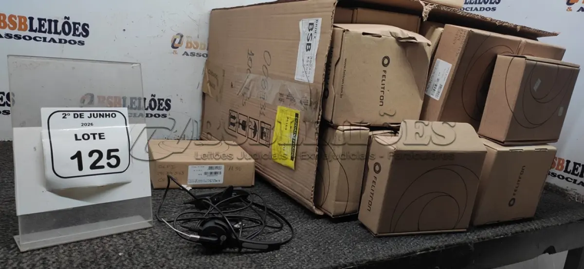 LOTE 125 - 01 LOTE COM GRANDE QUANTIDADE DE HEADSET MARCA FELITRON. (NO ESTADO) ATENÇÃO! FAZER A VISITAÇÃO ANTES DE ARREMATAR, NÃO SABEMOS SE FUNCIONA, LEILÃO NÃO TEM GARANTIA E NEM DEVOLUÇÃO, SUJEITO A POSSÍVEIS AVARIAS VISÍVEIS/OCULTAS E/OU AUSÊNCIA DE COMPONENTES.