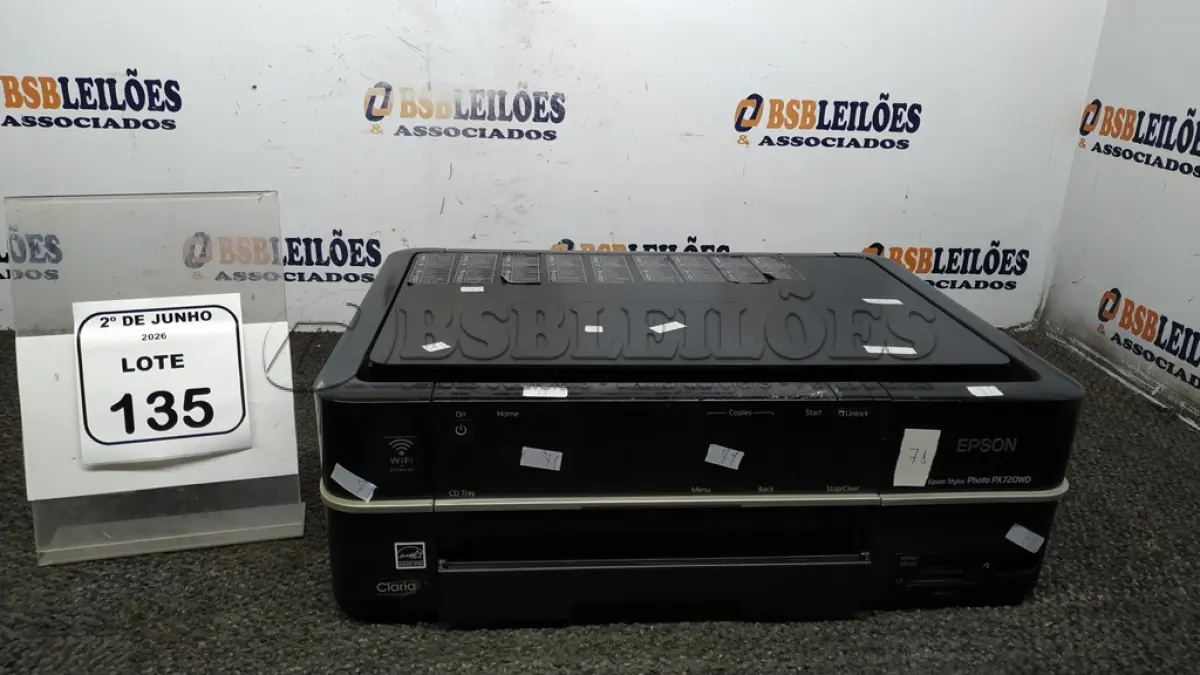 LOTE 135 - 01 IMPRESSORA MODELO PX720WD MARCA EPSON. (NO ESTADO) ATENÇÃO! FAZER A VISITAÇÃO ANTES DE ARREMATAR, NÃO SABEMOS SE FUNCIONA, LEILÃO NÃO TEM GARANTIA E NEM DEVOLUÇÃO, SUJEITO A POSSÍVEIS AVARIAS VISÍVEIS/OCULTAS E/OU AUSÊNCIA DE COMPONENTES.