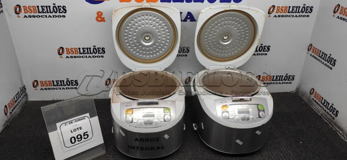 LOTE 095 - 02 PANELAS ELÉTRICAS MARCA WALITA. (NO ESTADO) ATENÇÃO! FAZER A VISITAÇÃO ANTES DE ARREMATAR, NÃO SABEMOS SE FUNCIONA, LEILÃO NÃO TEM GARANTIA E NEM DEVOLUÇÃO, SUJEITO A POSSÍVEIS AVARIAS VISÍVEIS/OCULTAS E/OU AUSÊNCIA DE COMPONENTES.